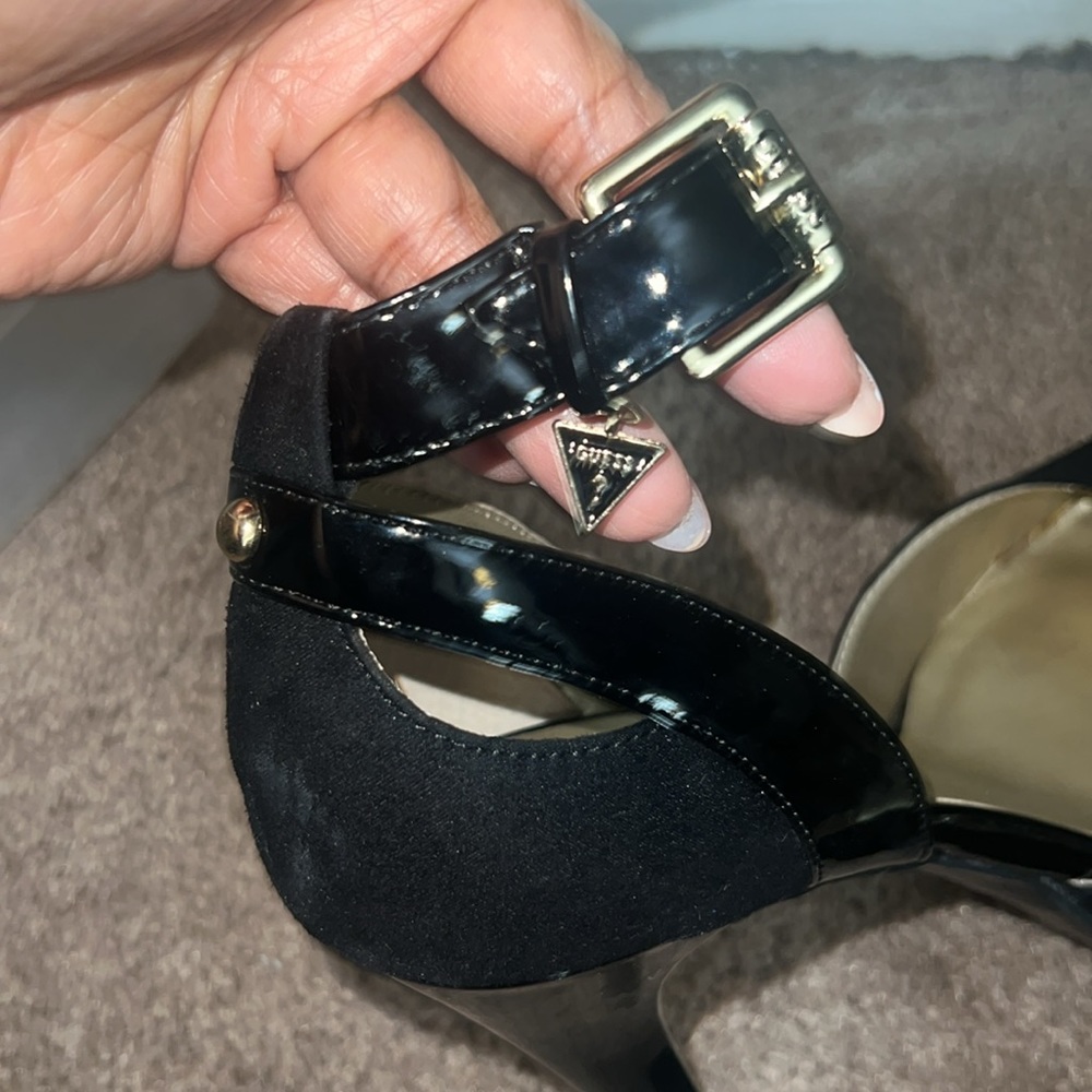 Heels - Picture 2 of 4